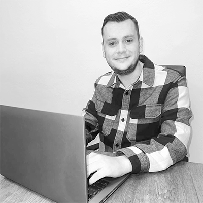 Nikos Apergis