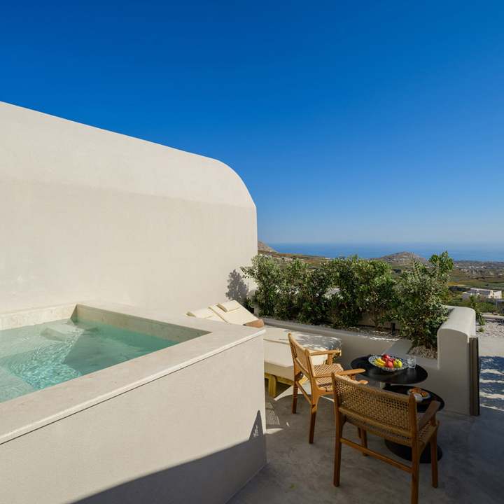 HERMOSO LUXURY SUITES