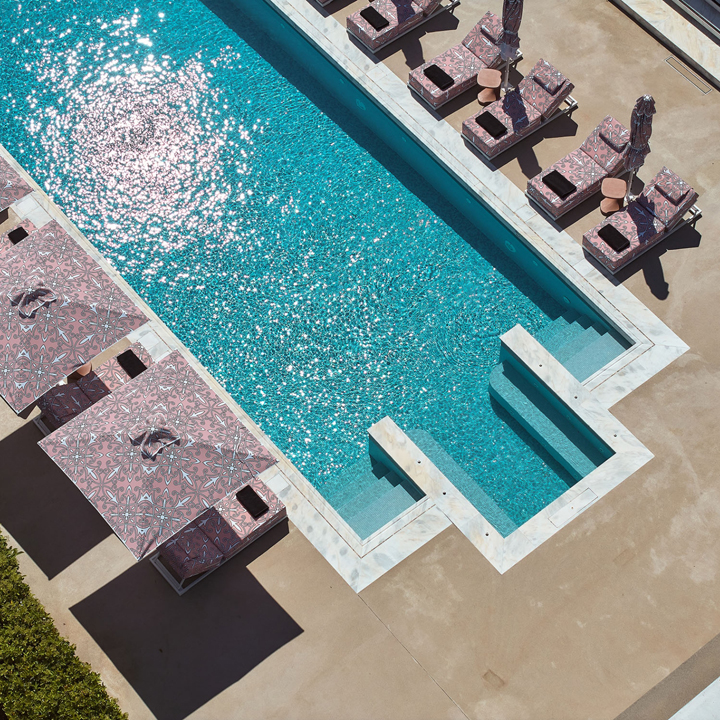 TZANIS RESORT